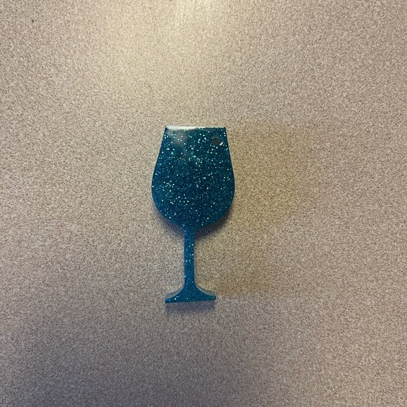 🎉🎉HP🎉🎉 Handmade Wine/Beer/Coffee Glassware Keychains - Picture 2 of 10